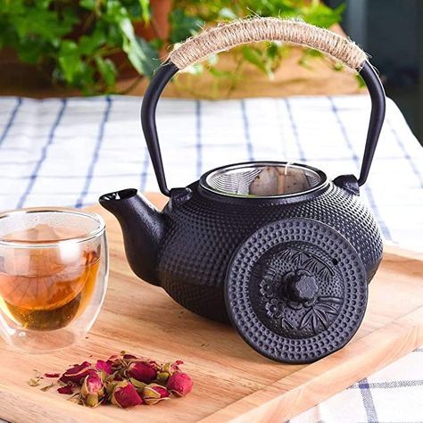 The Japanese tea pot full water capacity is 650 ml / 22 oz, and actual use capacity is 520ml / 18 oz， suitable for 1-2 people. It can be used to making tea or boiling tea, Japanese teapots is recommended to use small fire on stove top to prevent water from boiling and protect the coating from falling off. After use, wash with clean water and dry with a clean cloth #kettle #japanese #tea #teapot #stainless #steel #luxury #home #life #style Modern House Aesthetic, Japanese Style Kitchen, Home Dishes, Cast Iron Kettle, Cast Iron Teapot, Iron Teapot, Making Tea, Cast Iron Tea Pot, Vintage Tea Cups