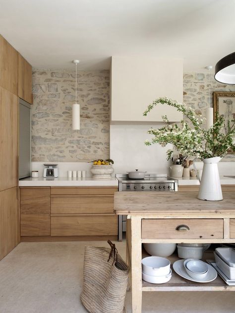 Dapur Skandinavia, Modern Scandinavian Kitchen, Dapur Rustic, Storage Island, Farmhouse Rustic Kitchen, Rustic Farmhouse Kitchen Cabinets, Scandinavian Kitchens, Model Dapur, Desain Pantry