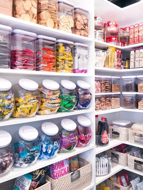 keep-it-simple-0819 Desain Pantry Dapur, Organized Pantry, Pantry Organisation, Desain Pantry, House Organisation, Kitchen Organization Pantry, Kitchen Organisation, Kitchen Pantry Design, Kitchen Hacks Organization