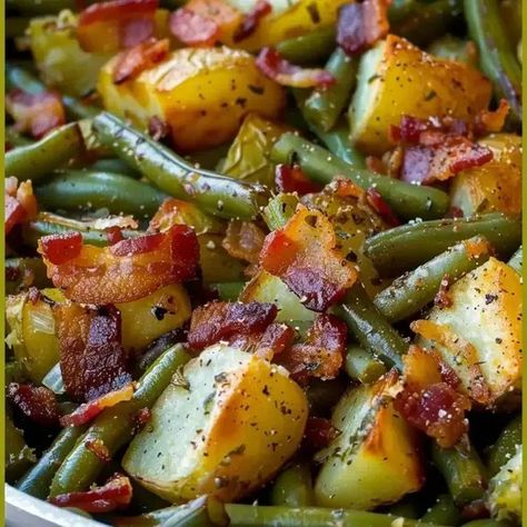 Country Ranch Green Beans ‘n Potatoes with Bacon Ranch Green Beans, Turkey Bacon Recipes, Green Beans Potatoes, Smothered Green Beans, Potatoes With Bacon, Buttery Potatoes, Beans Potatoes, Beans And Potatoes, Blanching Green Beans