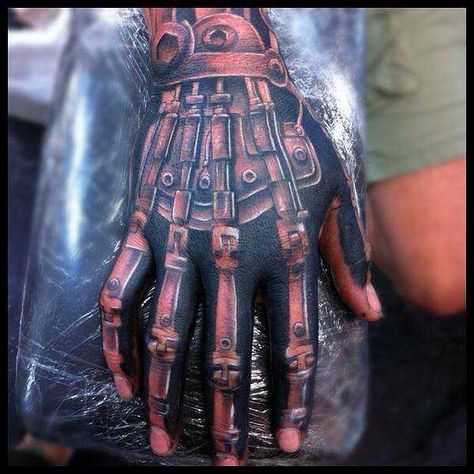 Tattoo Main, Biomechanical Tattoo Design, Herren Hand Tattoos, Robot Tattoo, Gear Tattoo, Mechanic Tattoo, Robot Hand, Hand Tats, Biomechanical Tattoo