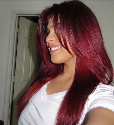 Curtain Bangs Long Hair Red, Red Hair With Side Bangs, Red Curtain Bangs, Curtain Bangs Red Hair, Red Bangs, Layered Curly Hair, Red Hair Inspo, Light Highlights, Hairstyles For Layered Hair