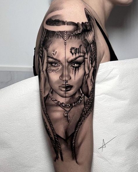 Scary Tattoo Designs, Chicano Art Style, Chicanas Tattoo, Gemini Tattoo Designs, Face Tattoos For Women, Chicano Tattoos Sleeve, The Bloodline, Girl Face Tattoo, Gangsta Tattoos