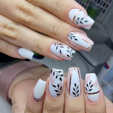 Elegant Touch Nails, Trends Nails, Nail Art Designs Images, Romantic Nails, Nail Art Designs Summer, Nail Art Designs Videos, Professional Nail Art, Latest Nail Art, Nail Styles