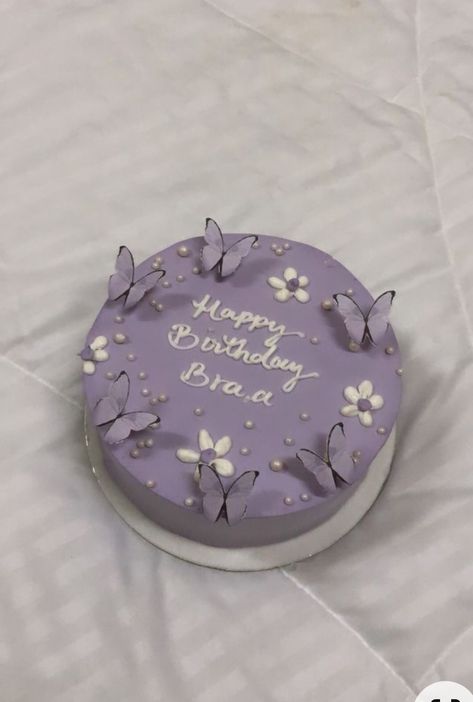 Happy birthday cake for girl 💜 Aesthetic Cakes For Girl, Cake Designs 13th Birthday Girl, Cake Ideas 16th Birthday Girl, Birthday Cakes For 14th Birthday Girl, 13 Girl Birthday Cake, Cake For Girls Birthday 13, Birthday Cake 14th Girl Aesthetic, Birthday Cake Ideas For 10 Year Girl, Cake 12th Birthday Girl