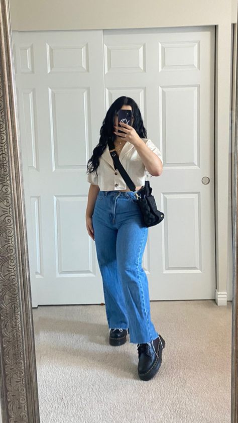 Work Style Mid Size, Mid Curvy Outfits, Clothing Inspo Aesthetic Plus Size, Windy Outfits Aesthetic, Spring Causal Outfits For Women, Plus Size Cool Weather Outfits, Midsize Fashion School, Neutral Spring Outfit Ideas, Curvy Aesthetic Outfits Summer