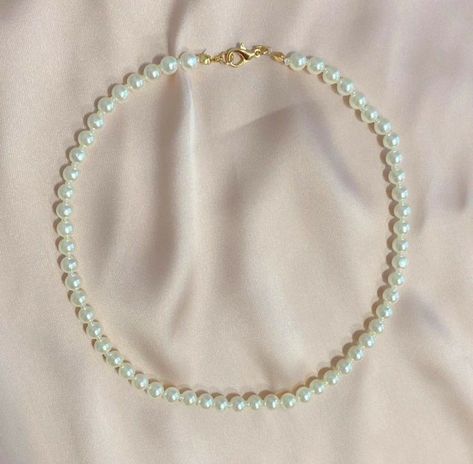 Diamond Star Necklace, Simple Pearl Necklace, Simple Pearl, Pearl Choker Necklace, Pearl Choker, Girly Jewelry, Jewelry Inspo, Mode Inspiration, Star Necklace