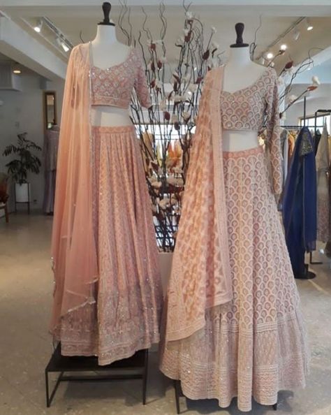 #Lehenga #traditional #festival #handembroidery #perniaq #designer #trendy Lehenga Latest, Kurti Anarkali, Pernia Qureshi, Lengha Dress, Bridal Lehenga Wedding, Designer Bridal Lehenga Choli, Indian Kurti, Suit Salwar, Indian Outfits Lehenga