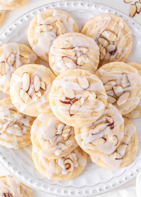 Almond Glaze, Easy Yummy Breakfast, Powdered Sugar Glaze, Christmas Yummies, Chocolate Chip Pudding Cookies, Almond Meal Cookies, Homemade Chocolate Chips, Delicious Christmas Cookies, I Heart Naptime