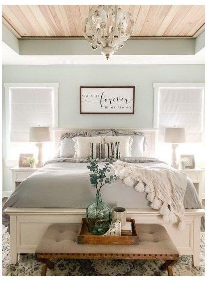 Apartamento New York, Farmhouse Bedroom Decor, Coastal Farmhouse, Bedroom Refresh, Master Bedrooms Decor, Remodel Bedroom, Decor Minimalist, Guest Bedrooms, Beautiful Bedrooms