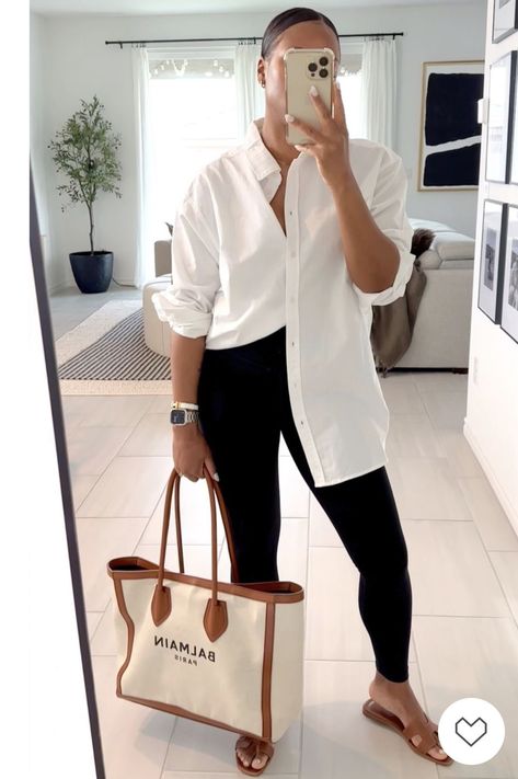 Everyday Outfits Spring 2024, Black Leggings Outfits, Style Black Leggings, Leggings Outfit Ideas, Trendy Mom Outfits, Look Legging, Black Leggings Outfit, Leggings Outfits, Skandinavian Fashion