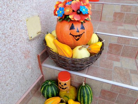 Pumpkins-Dekoracije tikvica,bundeva... Jesenske Dekoracije, Pumpkin Carving, Pumpkins, Fall Decor, Carving, Art