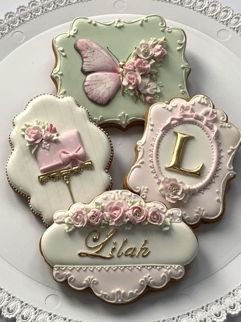 Piped Flowers, Butterfly Cookies, Plaque Design, Sugar Cookie Designs, Pretty Dessert, Pretty Cookies, Fancy Cookies, Beautiful Cookies, Flower Cookies