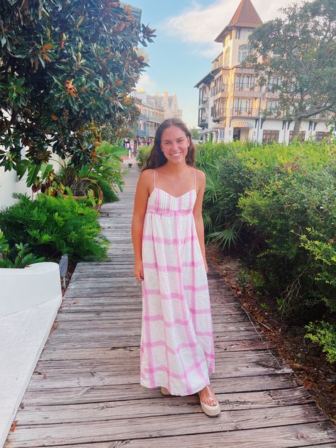 Florida Outfits In November, Southern Mom Outfits, Outfits For The Bahamas, Preppy Maxi Dress, Florida Outfits, Summer Dresses Long, Long Summer Dress, Preppy Dresses, Rosemary Beach