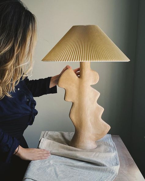 Sarah Nedovic Gaunt (@sarahnedovicgaunt) posted on Instagram: “In the studio with baby bump at 32 weeks. 🤍” • Nov 6, 2021 at 9:38pm UTC Lamp Inspiration, Baby Bumps, Lamp Shade, Novelty Lamp, Table Lamp, Instagram, Home Decor