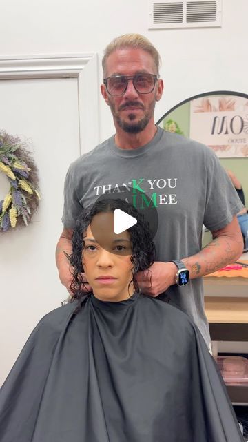 Wayne Tuggle on Instagram: "How I cut curly hair to be round #curls #curly #curlyhair #curlyspecialist #waynetugglehair #barstoolsports #thankyouaimee" Curly Round Haircut, How To Cut Curly Hair At Home, Round Curly Cut, Diy Curly Haircut, Round Curly Haircut, How To Cut Curly Hair, Curly Hair Haircut, Shape Haircut, Round Haircut