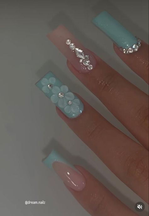 Ongles Bling Bling, Teal Nails, Nails Art Designs, Turquoise Nails, Blue Acrylic Nails, Nails Design With Rhinestones, Cute Acrylic Nail Designs, Simple Acrylic Nails, Classy Acrylic Nails