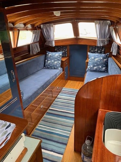 Cabin Cruiser Boat Interiors, Cabin Cruiser Boat, Folding Canopy, Wooden Cabin, Cruiser Boat, Traditional Boats, Motor Boat, Cabin Cruiser, Vintage Boats