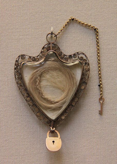 Gold locket with the hair of Queen Marie Antoinette Marie Antoinette Hair, Queen Marie Antoinette, Momento Mori, Hair Locks, Gold Locket, Royal Jewels, Crown Jewels, Memento Mori, Marie Antoinette