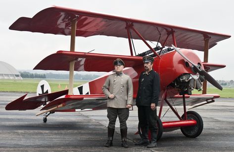 Manfred Von Richthofen, Ww1 Airplanes, Ww1 Planes, The Red Baron, Ww1 Aircraft, Aircraft Mechanics, Old Planes, Reconnaissance Aircraft, Aircraft Maintenance