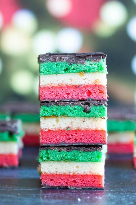 Classic Italian Rainbow Cookies Recipe Apricot Cake Recipe, 7 Layer Cookies, Rainbow Cookies Recipe, Chocolate Apricot, Hot Fudge Cake, Italian Rainbow Cookies, Apricot Cake, Hot Chocolate Fudge, Bakery Cookies