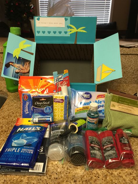 Care package for Eli for BCT! Gym Care Package For Him, Basic Training Care Package, Navy Care Package Ideas, Military Love Letters, Army Care Package, Deployment Care Package Ideas, Boyfriend Care Package, Care Package Ideas, Marine Gifts