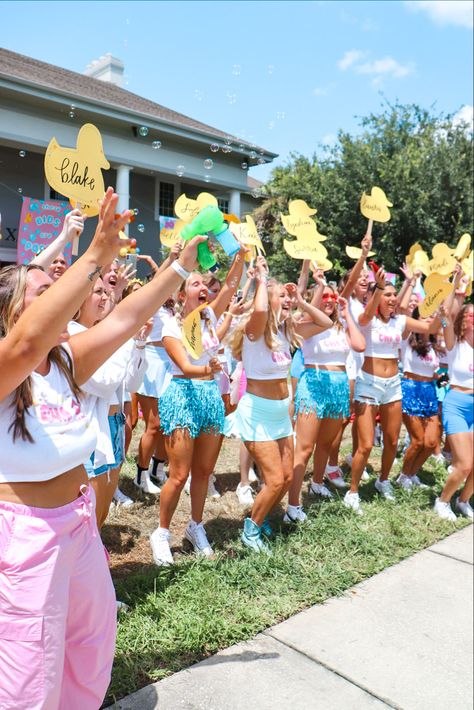 Bubble Bid Day Theme, Chi Omega Bid Day Themes, So Fresh So Clean Bid Day, Ucf Aesthetic, Unique Bid Day Themes, Chi Omega Recruitment, Preppy Sorority, Big Little Paddles, Recruitment Themes