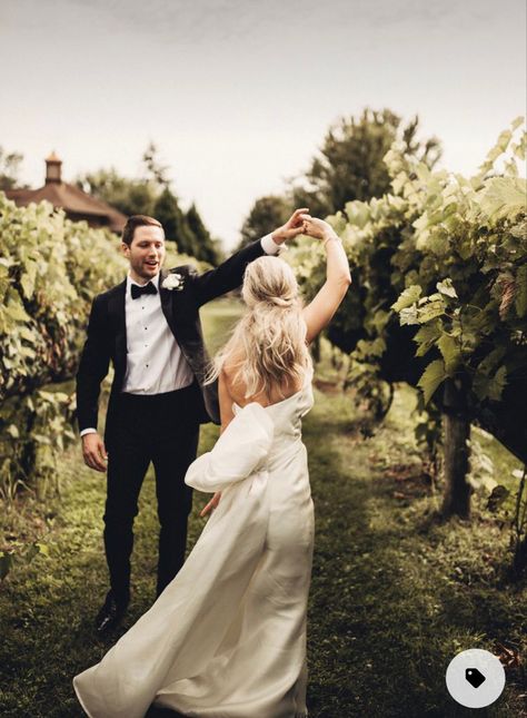 Winery Wedding Photos, Tuscan Inspired Wedding, Wedding Shot List, Tuscan Inspired, Tuscan Wedding, Wedding Picture Poses, Wedding Couple Poses Photography, Cleveland Wedding, The Vineyard