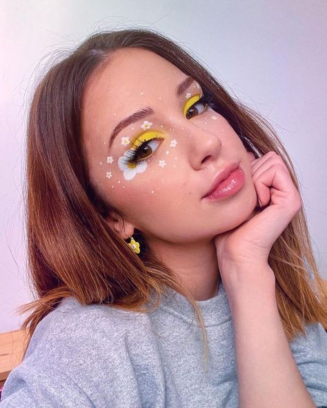 Denitslava Instagram, Denitslava Makeup, Skz Funny, Anime Eye Makeup, Make Up Inspo, Anime Eyes, Makeup Videos, Artistry Makeup, Simple Makeup