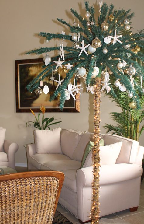 Florida - Beach - Tropical Christmas Tree Palm Christmas Tree, Palm Christmas, Hawaiian Christmas Tree, Tropical Christmas Decorations, Tropical Christmas Trees, Deck The Palms, Beachy Christmas Tree, Tropical Decorations, Caribbean Christmas