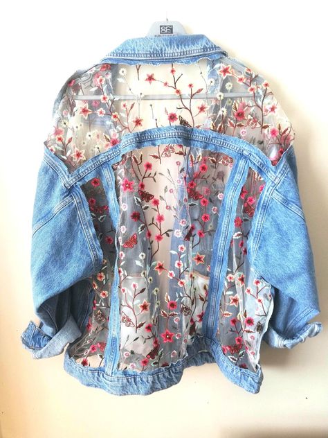 Boho Wedding Jacket, Denim Jacket Wedding, Wedding Denim Jacket, Lace Denim Jacket, Unique Denim Jacket, Artisanats Denim, Light Blue Denim Jacket, Sustainable Denim, Bohemian Jackets