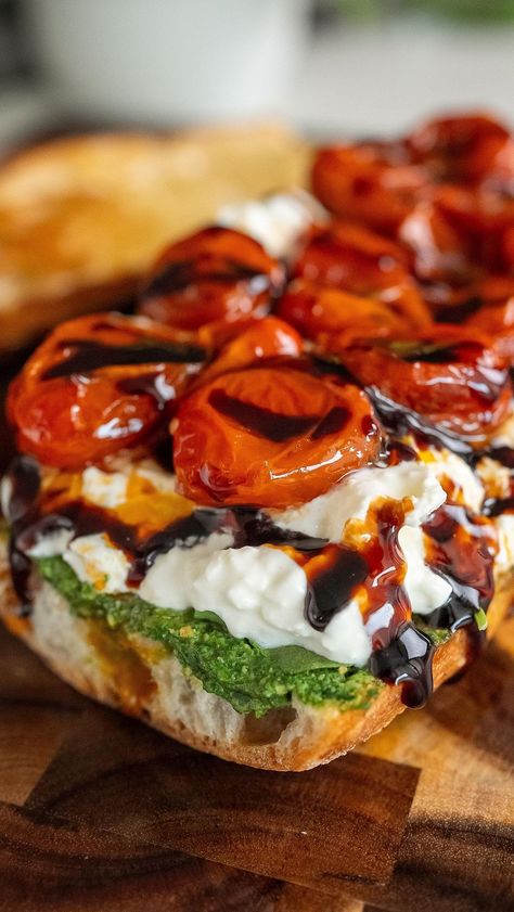 Yarin Shachagi | Burrata Caprese Sandwich with Cherry Tomato Confit This caprese sandwich is packed with flavors and easily one of my favorites. It has a… | Instagram Cherry Tomato Confit, Burrata Caprese, Tomato Confit, Pesto Bread, Pesto Sandwich, Caprese Sandwich, Tomato Basil Pasta, Gourmet Sandwiches, Tomato Pesto