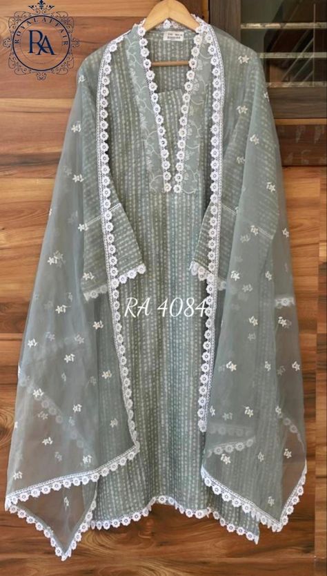 Couture, Kurti Neckline, Cotton Suit Designs, Lace Suit, Winter Suits, Lace Dress Design, Designer Kurti Patterns, Neck Designs For Suits, Trendy Shirt Designs