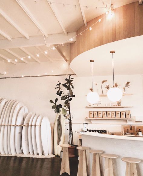 Beach Store Aesthetic, Beachy Coffee Shop, Coffee Shop Beach Design, Surf Cafe Lounge, Surf Coffee Shop Interior Design, Coastal Coffee Shop, Daydream Surf Shop, Surf Coffee Shop, Coffee Surf Shop