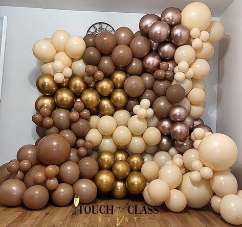 Balloon Walls, Birthday Glam, Martini Party, Brown Wall Decor, Blue Wedding Decorations, Round Arch, Diy Balloon Decorations, Birthday Balloon Decorations, Christmas Balloons