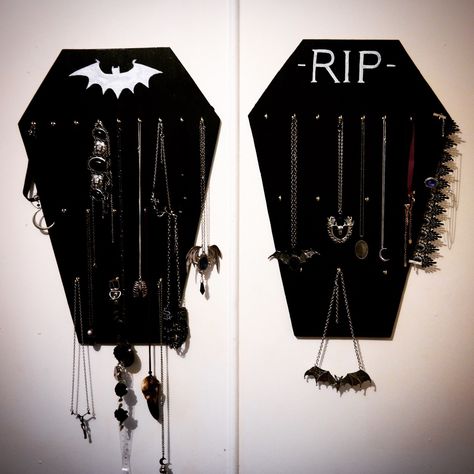 Goth DIY Gothic Crafts, Goth Bedroom, Gothic Room, Goth Room Decor, Gothic Bedroom, Gothic Furniture, Goth Home, Goth Home Decor, Goth Decor