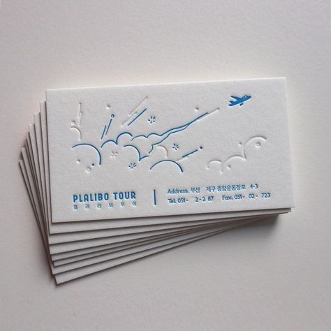 #fundo #goldbusinesscards🍕 Mises En Page Design Graphique, Name Card Design, Graphisches Design, Graphic Design Business, 카드 디자인, 로고 디자인, Design Graphique, Name Cards, Design Reference