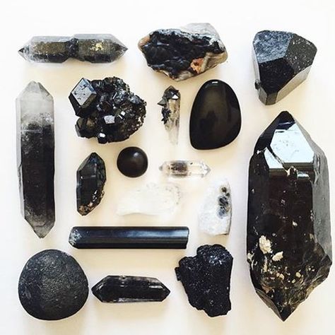 all black Yennefer Of Vengerberg, Crystal Aesthetic, Black Stones, Crystal Magic, Fortune Telling, Rocks And Gems, Crystal Grid, Gems And Minerals, Crystal Collection