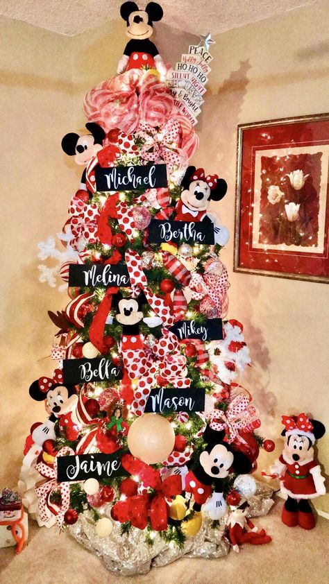 Personalized and fun Mickey and Minnie Christmas Tree. Disney Christmas Ideas Decoration, Minnie Mouse Tree Christmas, Mickey And Minnie Christmas Tree Ideas, Mickey Mouse Theme Christmas Tree, Mickey And Minnie Mouse Christmas Tree, Mickey Mouse Xmas Decorations, Mickey Themed Christmas Tree, Mickey Mouse Christmas Tree Decoration, Mickey Christmas Tree Ideas