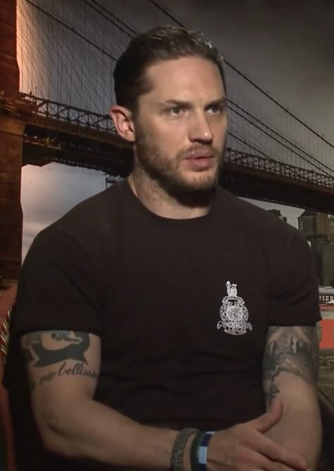 Tom Hardy Boxing, Tom Hardy Aesthetic, Young Tom Hardy, Eddie Brock Venom, Thomas Hardy, Holy Moly, The Boy Is Mine, Book Memes, Tom Hardy