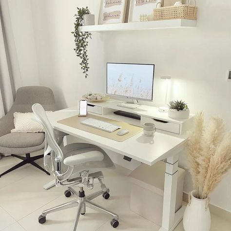 Feminine Home Office, Feminine Home Office Ideas, Feminine Home, Feminine Home Offices, Minimalist Home Office, Cozy Home Office, Office Room Decor, Home Office Ideas, Ideas Hogar