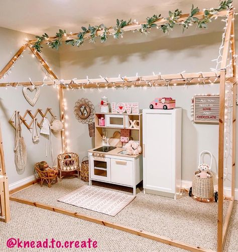 Play Nursery For Dolls, Doll Play Area Ideas, Doll Play Area, Playroom Ideas For Kids, House Cleaning Hacks, Small Playroom, Play Corner, Toddler Playroom, Nursery Room Inspiration