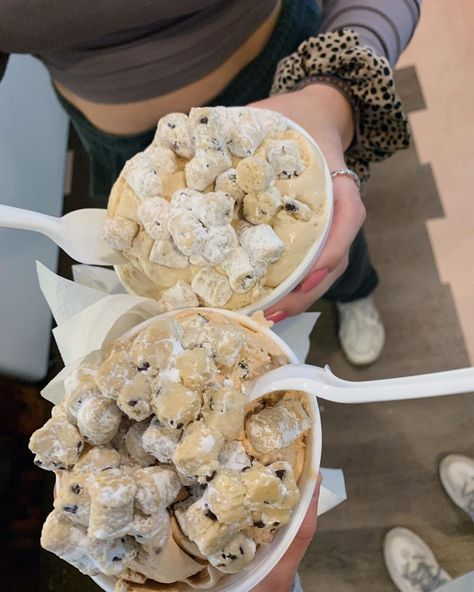 Cookie Dough Bowls For Ice Cream, Ice Cream And Cookies Dessert, Cookie Dough Ice Cream Aesthetic, Sweet Treat Aesthetic, Cookie Dough Aesthetic, Cookie With Ice Cream, Homemade Cookie Dough Ice Cream, Ice Cream Cookie Dough, Cookie Dough Ice Cream Cake