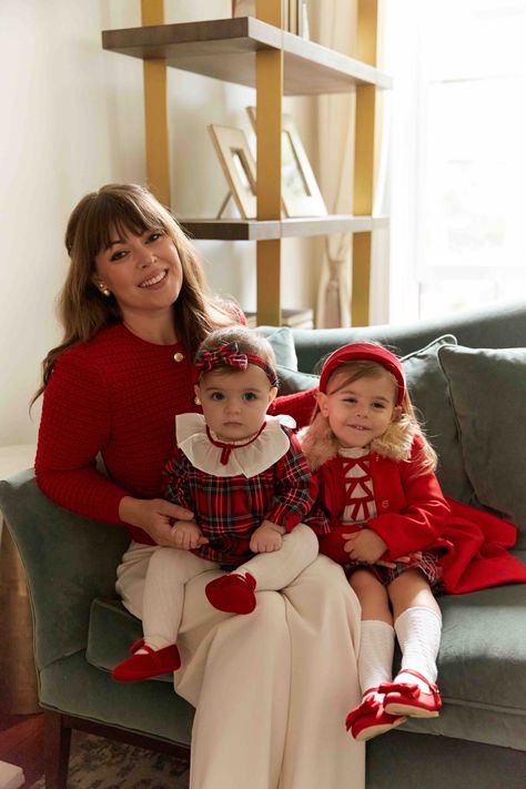 Family Christmas Clothes, Christmas Shoot Mom And Daughter, Janie And Jack Christmas, Christmas Pictures Family Outfits Red, Christmas Photoshoot Family Outfit, Christmas Outfit Photoshoot, Winter Family Outfits, Holiday Photoshoot Family Outfits, Holidays Outfits Christmas