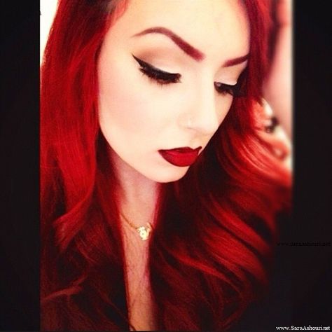 Red Eyebrows, Bright Red Hair, How To Color Eyebrows, Hair Envy, Beauty Art, Beauty Videos, Up Girl, Trendy Hairstyles, Auburn