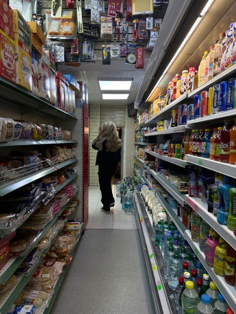 #cornershop #shop #food #photography #friends #drinks #aesthetic #lowlighting #london #aisle #ldn #vibes Shopping Aisle Aesthetic, Corner Shop Aesthetic Uk, Corner Shop Uk, London Corner Shop, Corner Shop Aesthetic, East London Aesthetic, British Core, British Childhood, Uk Aesthetic