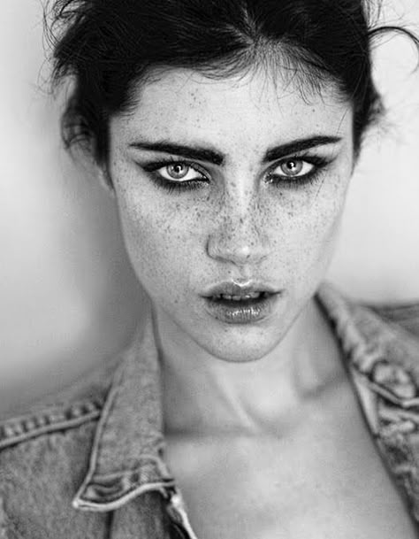 black & white portrait Anna Christine Speckhart, Anna Speckhart, Anna Christine, Beautiful Freckles, Female Character Inspiration, Female Portraits, Black And White Portraits, Chiaroscuro, Portrait Inspiration