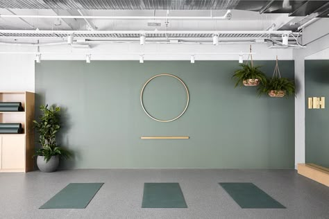 Balance by Studio 103: A wellness studio to promote health and wellbeing Yoga Studio Interior, Yoga Room Design, Studio Pilates, Yoga Studio Design, Wellness Studio, Yoga Studio Decor, Gym Interior, Deco Studio, Yoga Space