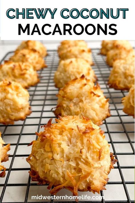 Chewy coconut macaroons are golden brown and crispy on the outside and soft and chewy inside. And they're the easiest cookies in the world to make -- you just need one bowl and 5 simple ingredients. #coconutmacaroons #coconutmacaroonsrecipe #macaroons #coconutcookies #coconutmacaroonswithcondensedmilk 3 Ingredient Coconut Macaroons, Almond Macaroons, Coconut Macaroons Recipe, Vegan Ice Cream Recipe, Super Easy Desserts, Chocolate Macaroons, Dried Pineapple, Macaroon Recipes, Coconut Macaroons