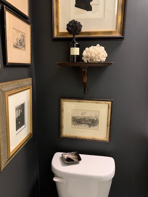 Dark Powder Room, Wallpaper In Bathroom, Moody Powder Room, Black Powder Room, Powder Room Paint, Bathroom Dark, Bathroom Ideas Apartment, Dark Bathroom Ideas, Dark Bathroom